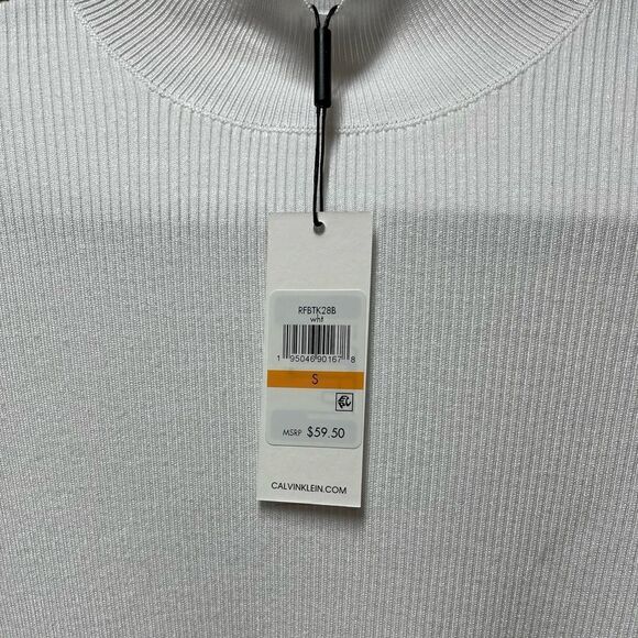 🌟NEW🌟Calvin Klein Short Sleeve Stretchy Top - Picture 3 of 3